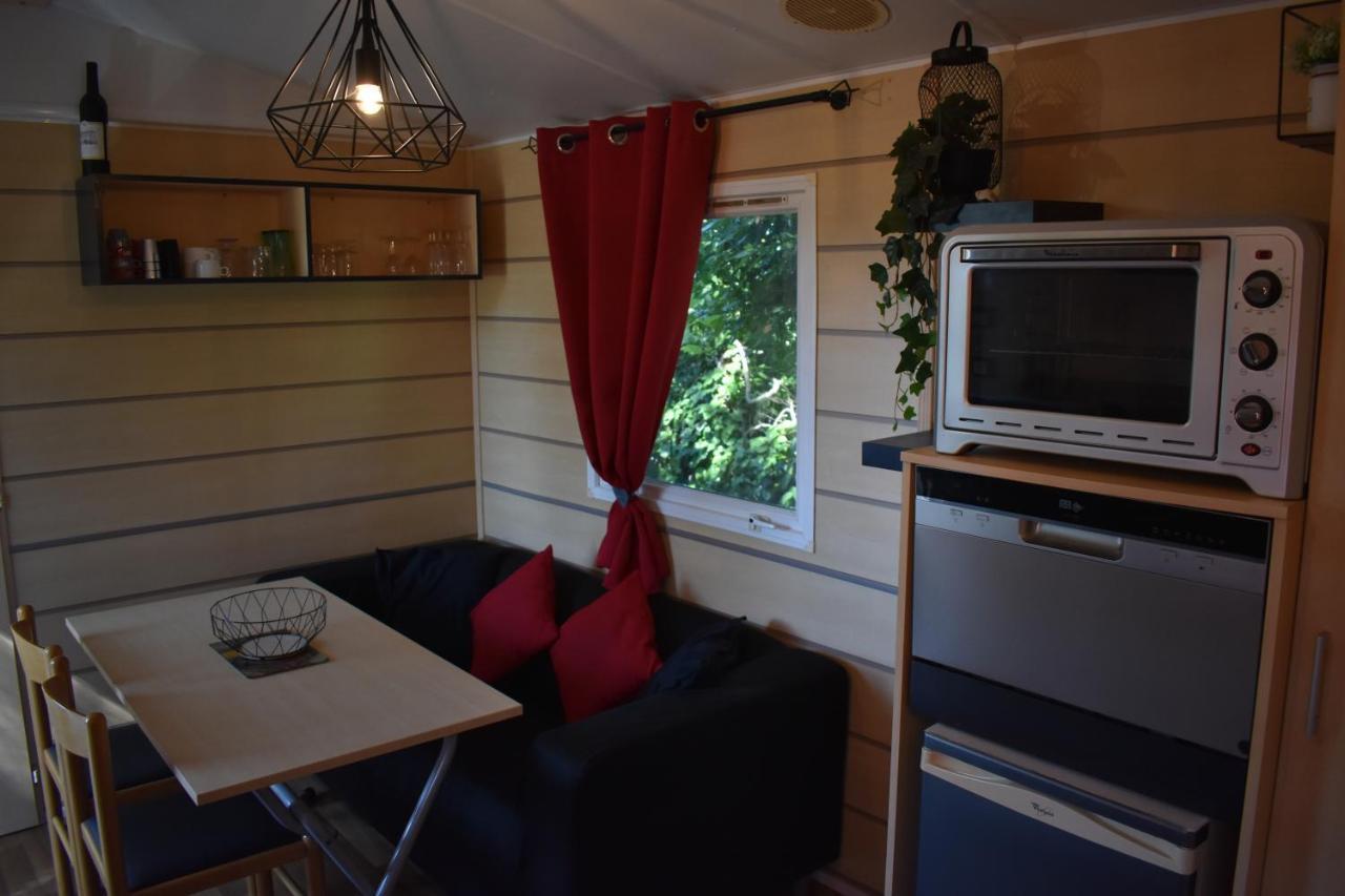 Mobil-Home Sur Terrain Bucolique Hyères Eksteriør billede